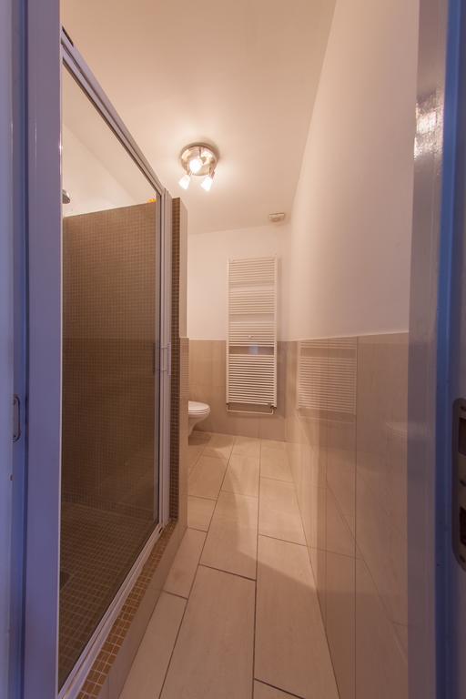 Mansard Apartment Antonovicha 4 Kyiv Quarto foto