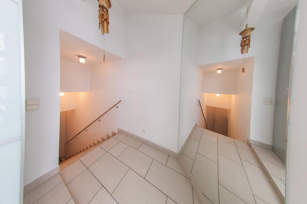 Mansard Apartment Antonovicha 4 Kyiv Exterior foto